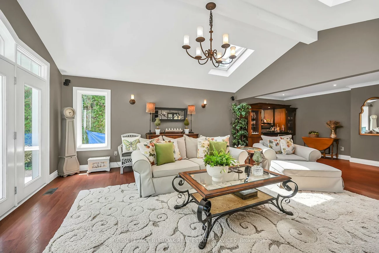 92, Osborne, 1003 - CP College Park, Oakville