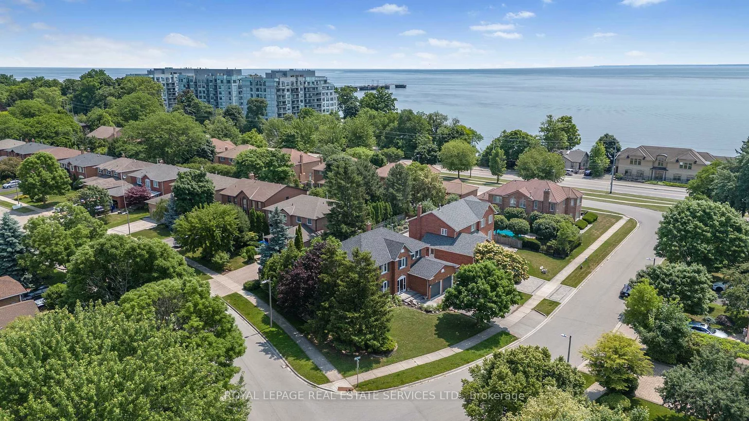 3551, Wass, 1001 - BR Bronte, Oakville