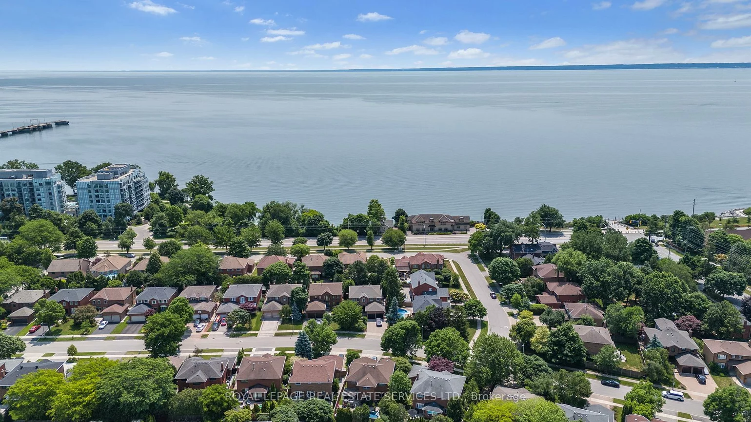 3551, Wass, 1001 - BR Bronte, Oakville