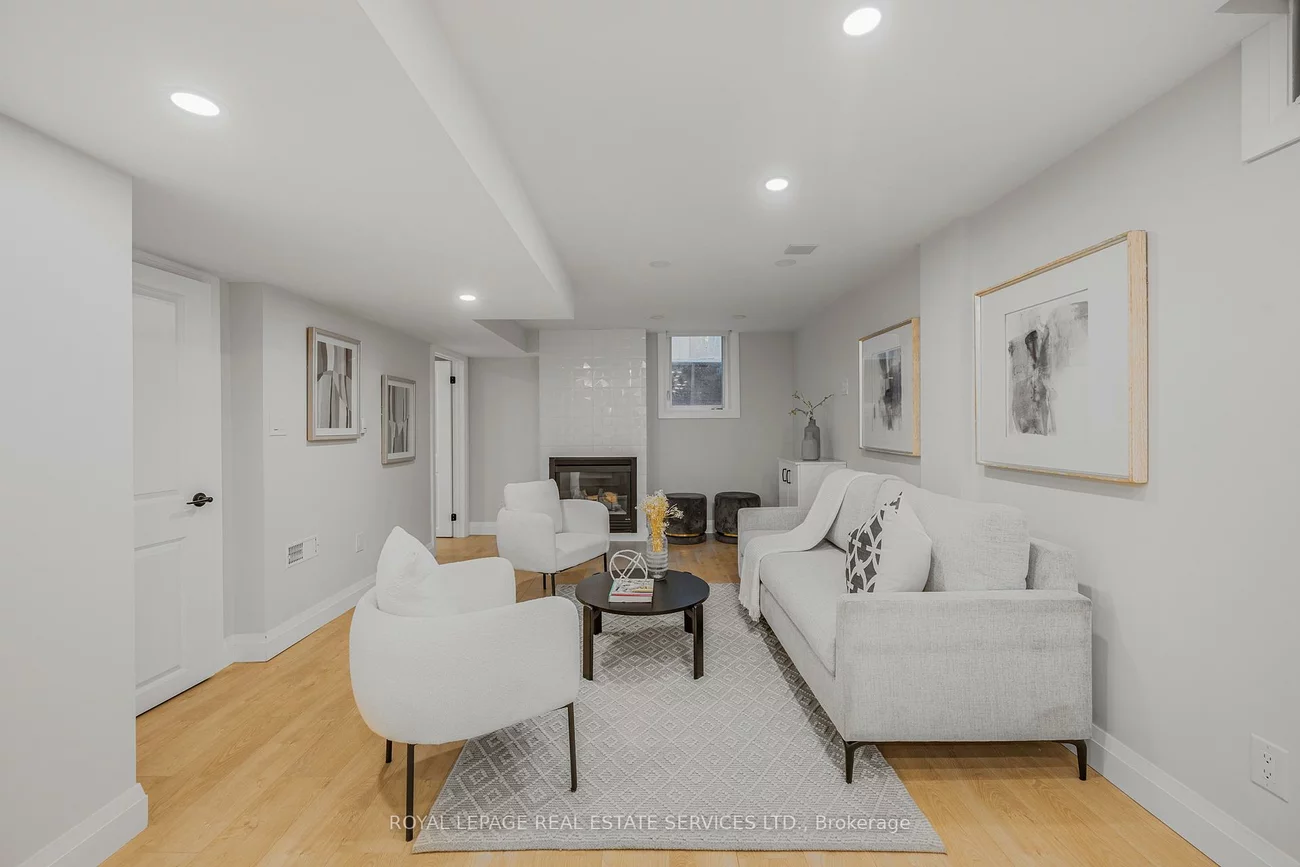 3551, Wass, 1001 - BR Bronte, Oakville