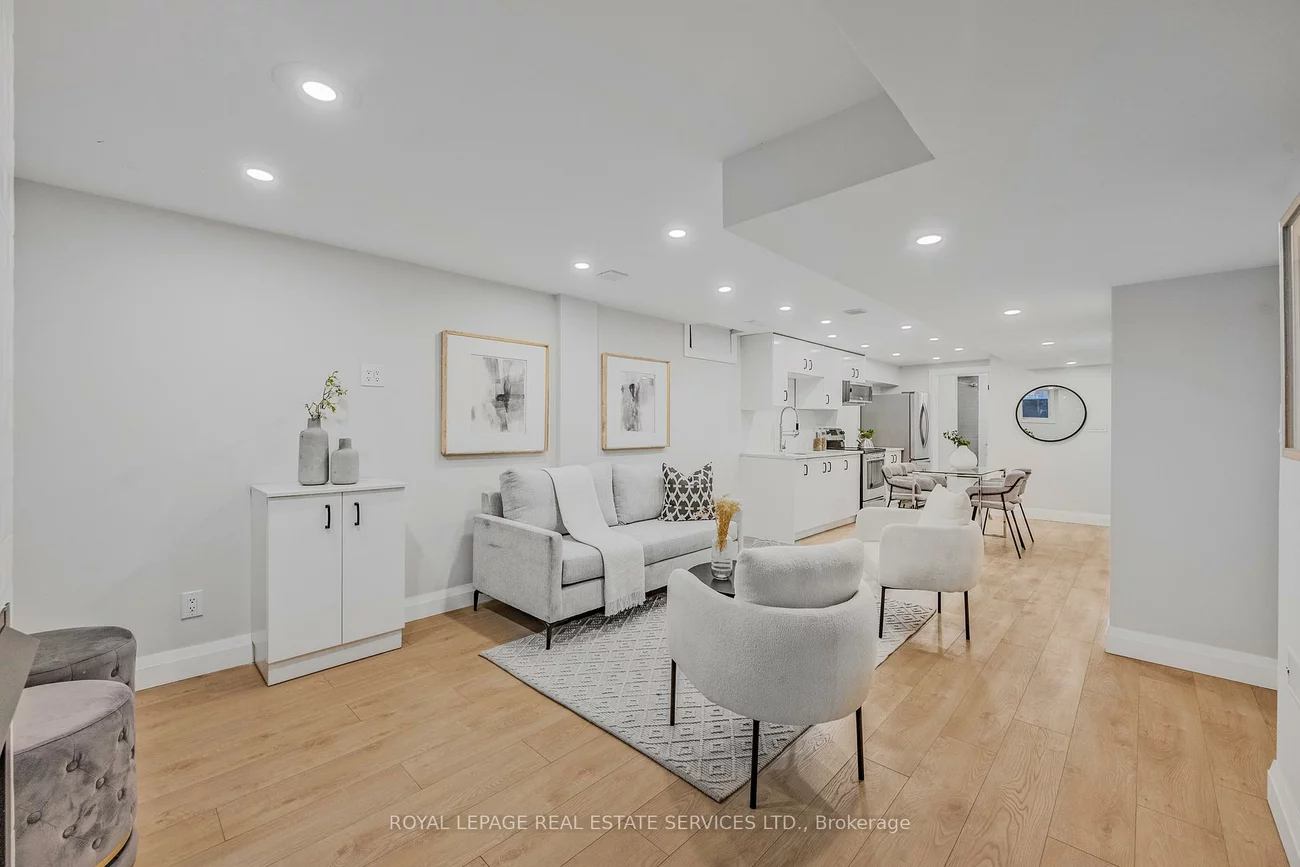 3551, Wass, 1001 - BR Bronte, Oakville