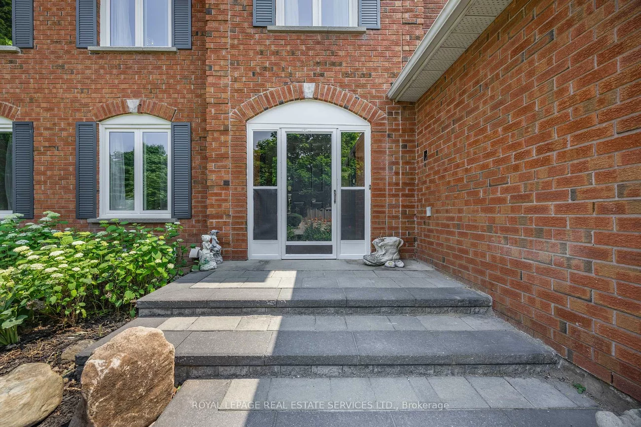 3551, Wass, 1001 - BR Bronte, Oakville