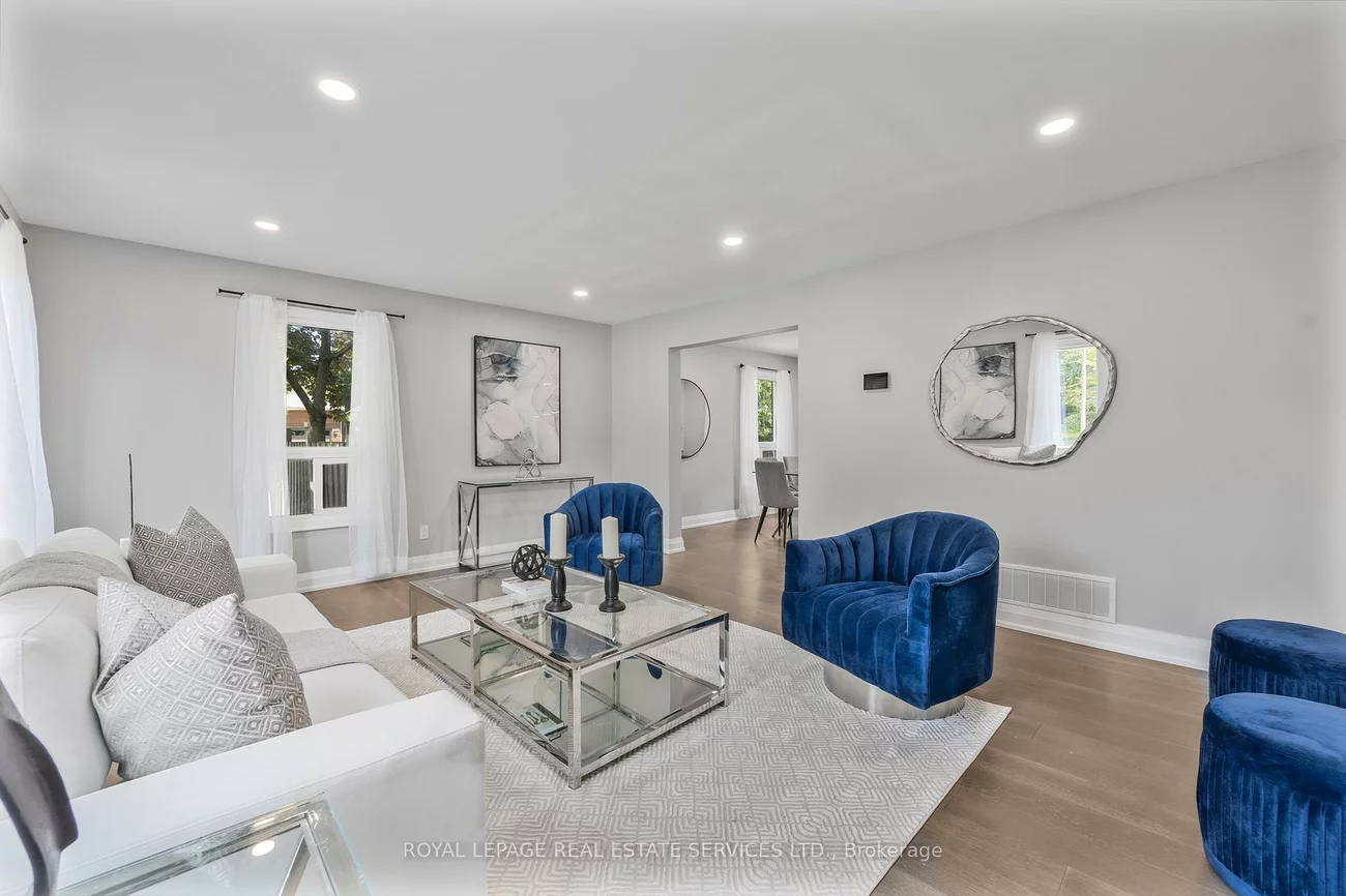 3551, Wass, 1001 - BR Bronte, Oakville