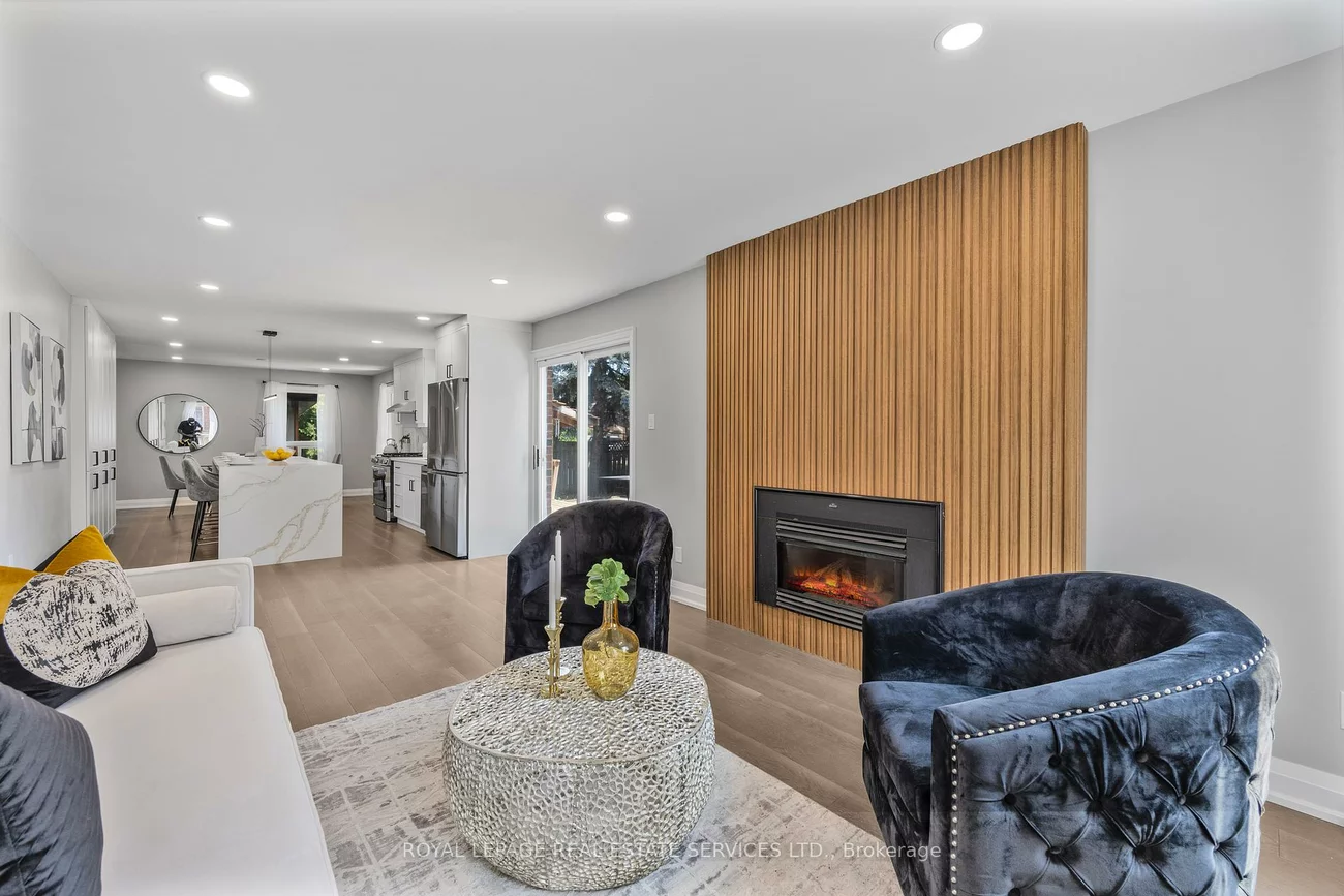 3551, Wass, 1001 - BR Bronte, Oakville