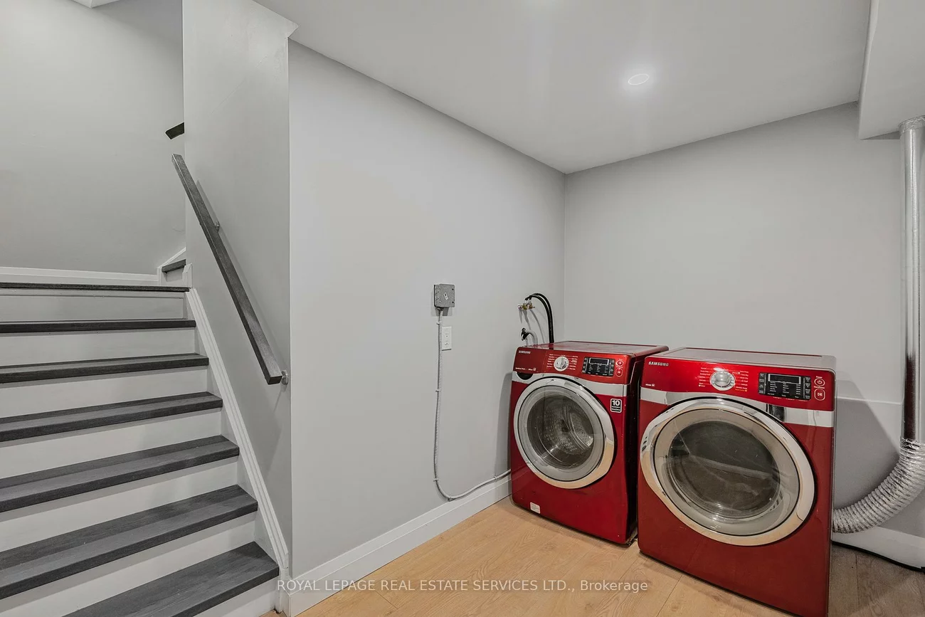 3551, Wass, 1001 - BR Bronte, Oakville