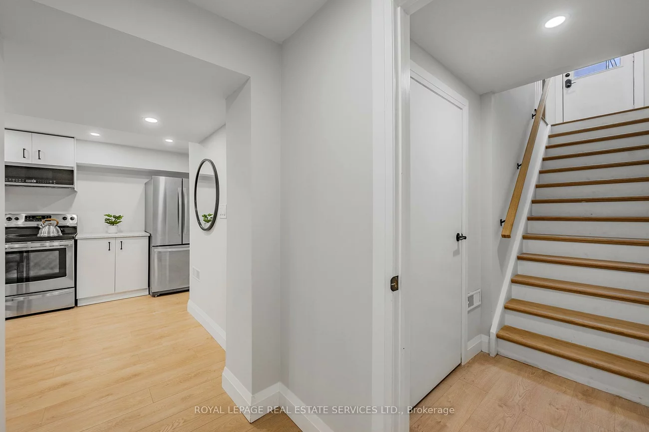 3551, Wass, 1001 - BR Bronte, Oakville