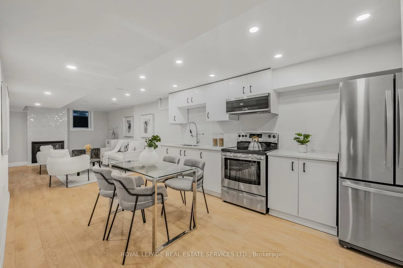 3551, Wass, 1001 - BR Bronte, Oakville