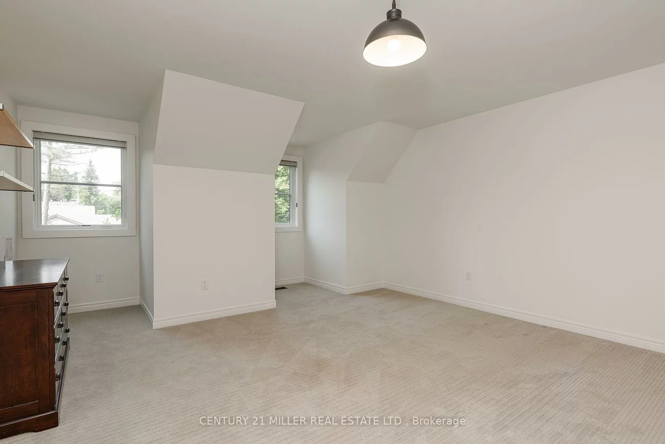 205, Forestwood, 1011 - MO Morrison, Oakville