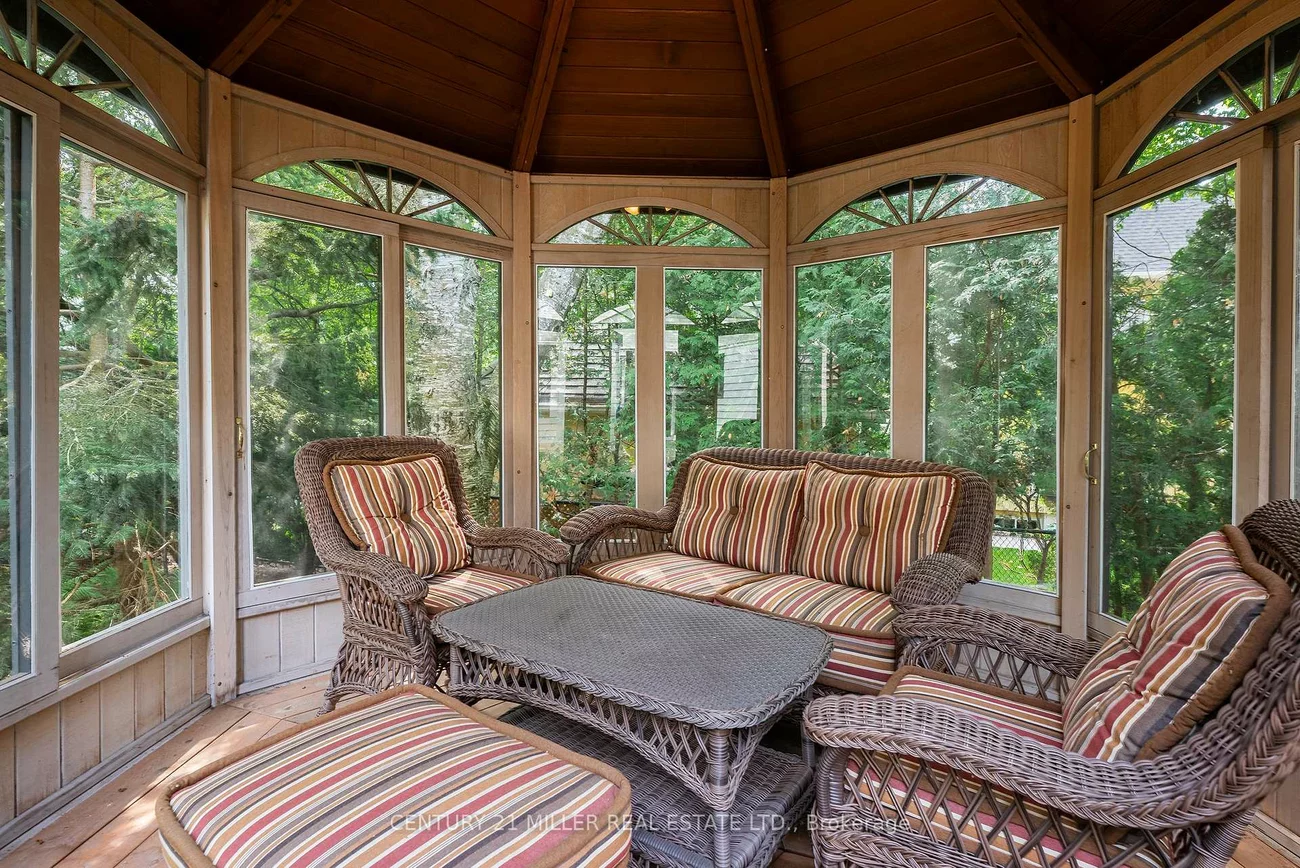 205, Forestwood, 1011 - MO Morrison, Oakville