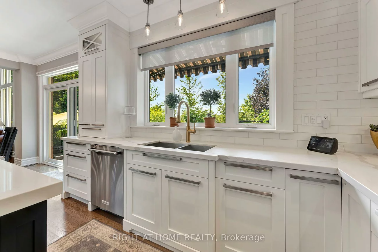 2469, Whistling Springs, 1019 - WM Westmount, Oakville