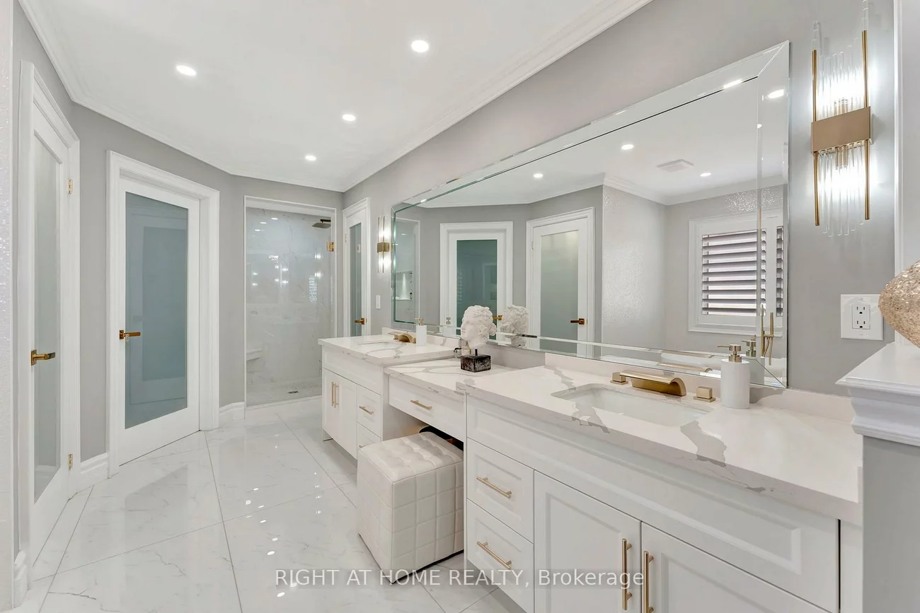 2469, Whistling Springs, 1019 - WM Westmount, Oakville