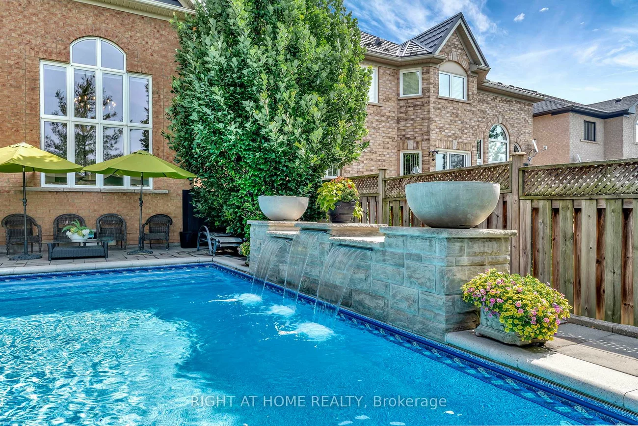 2469, Whistling Springs, 1019 - WM Westmount, Oakville