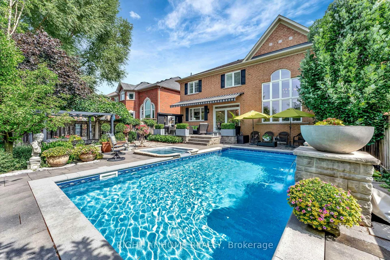 2469, Whistling Springs, 1019 - WM Westmount, Oakville