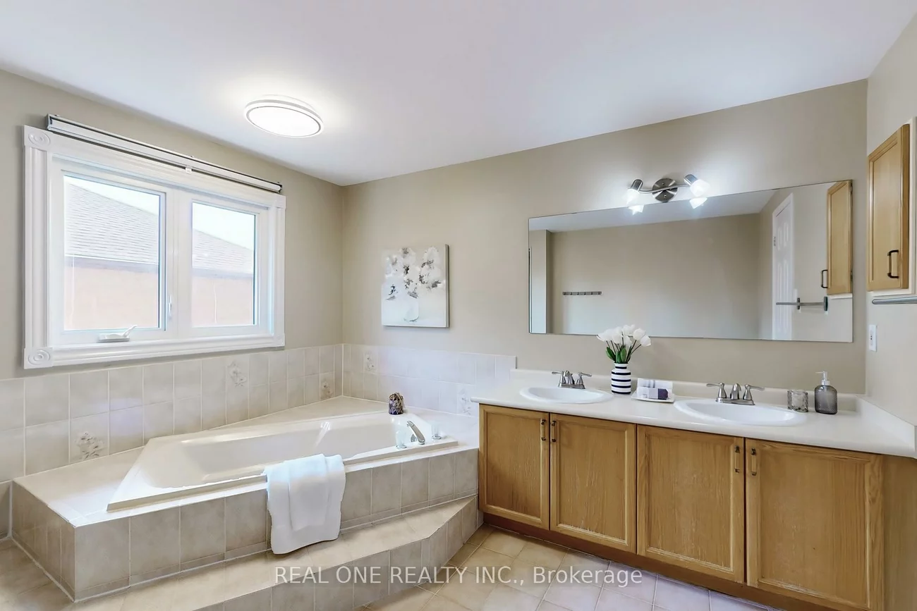 1389, Heritage, 1007 - GA Glen Abbey, Oakville