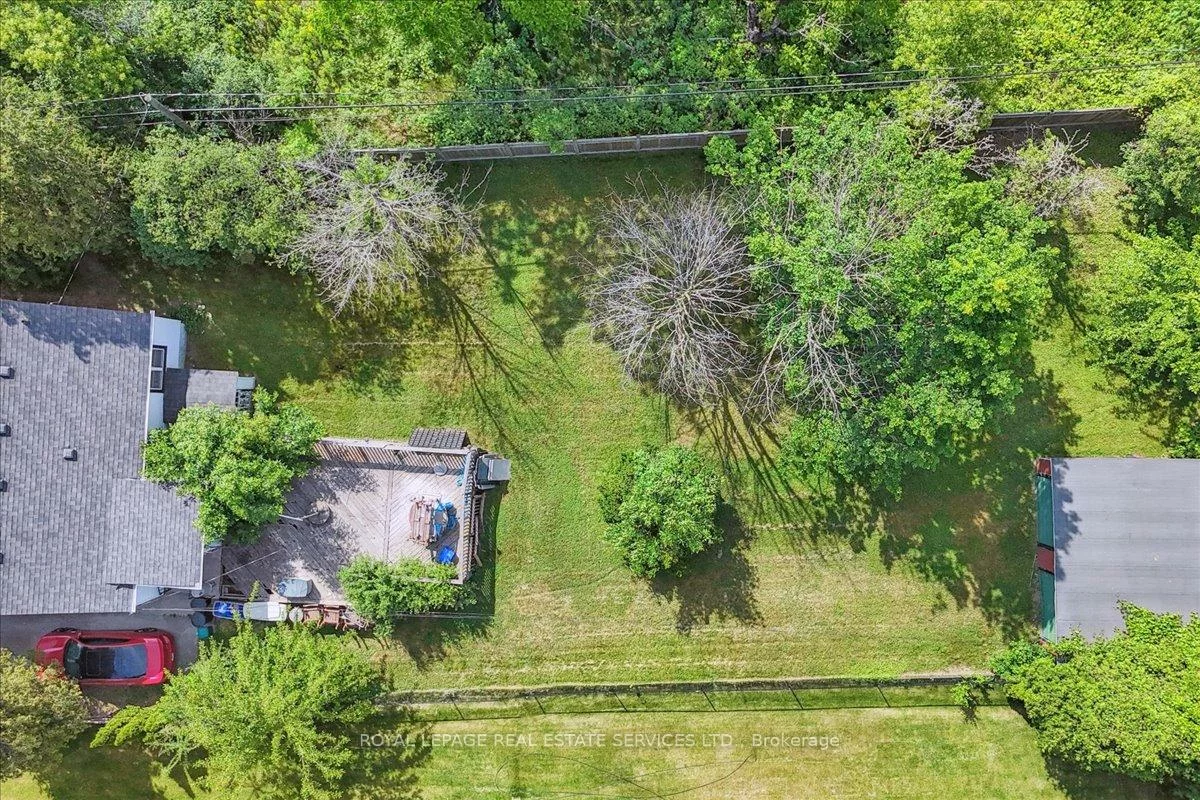 1020, Kent, 1003 - CP College Park, Oakville