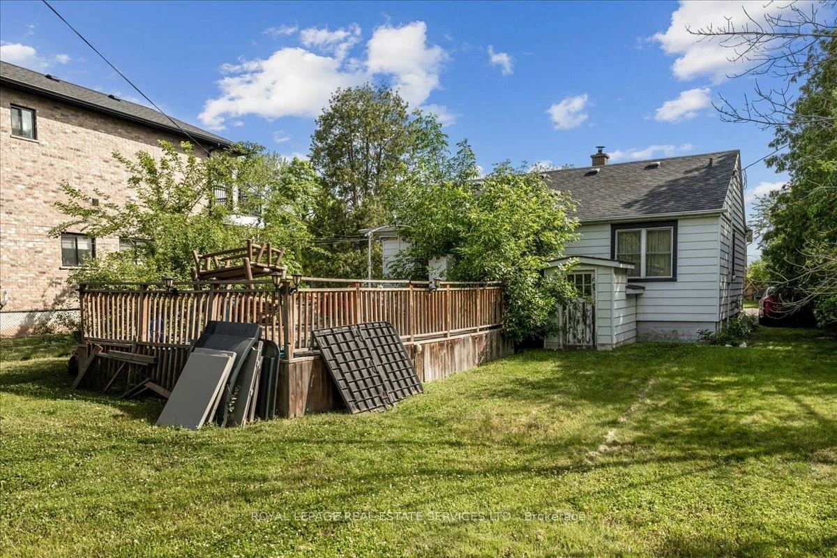 1020, Kent, 1003 - CP College Park, Oakville