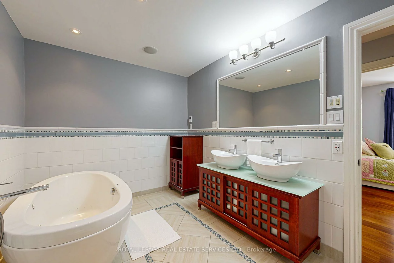 159, Viewbank, 1017 - SW Southwest, Oakville