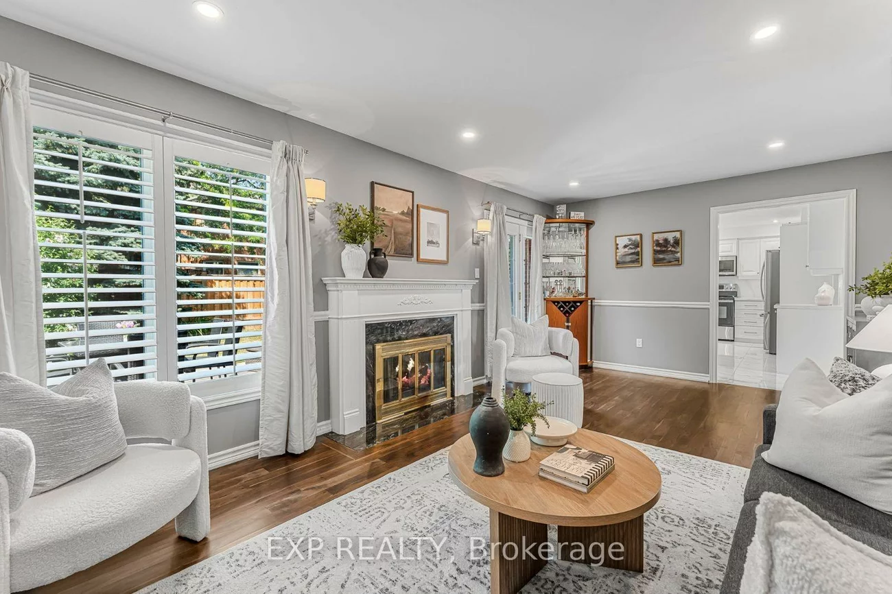 2816, Rosewood, 1004 - CV Clearview, Oakville