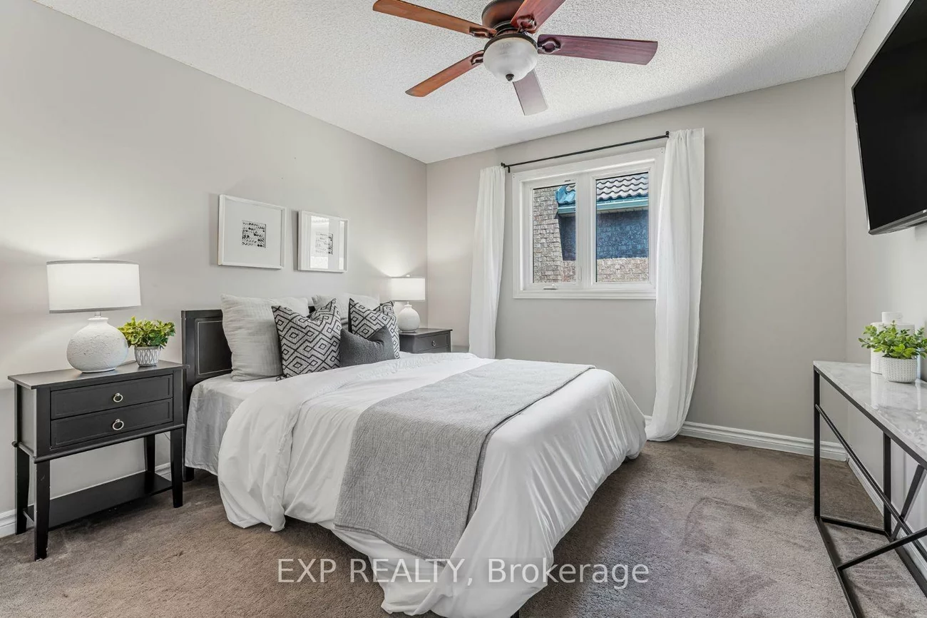 2816, Rosewood, 1004 - CV Clearview, Oakville