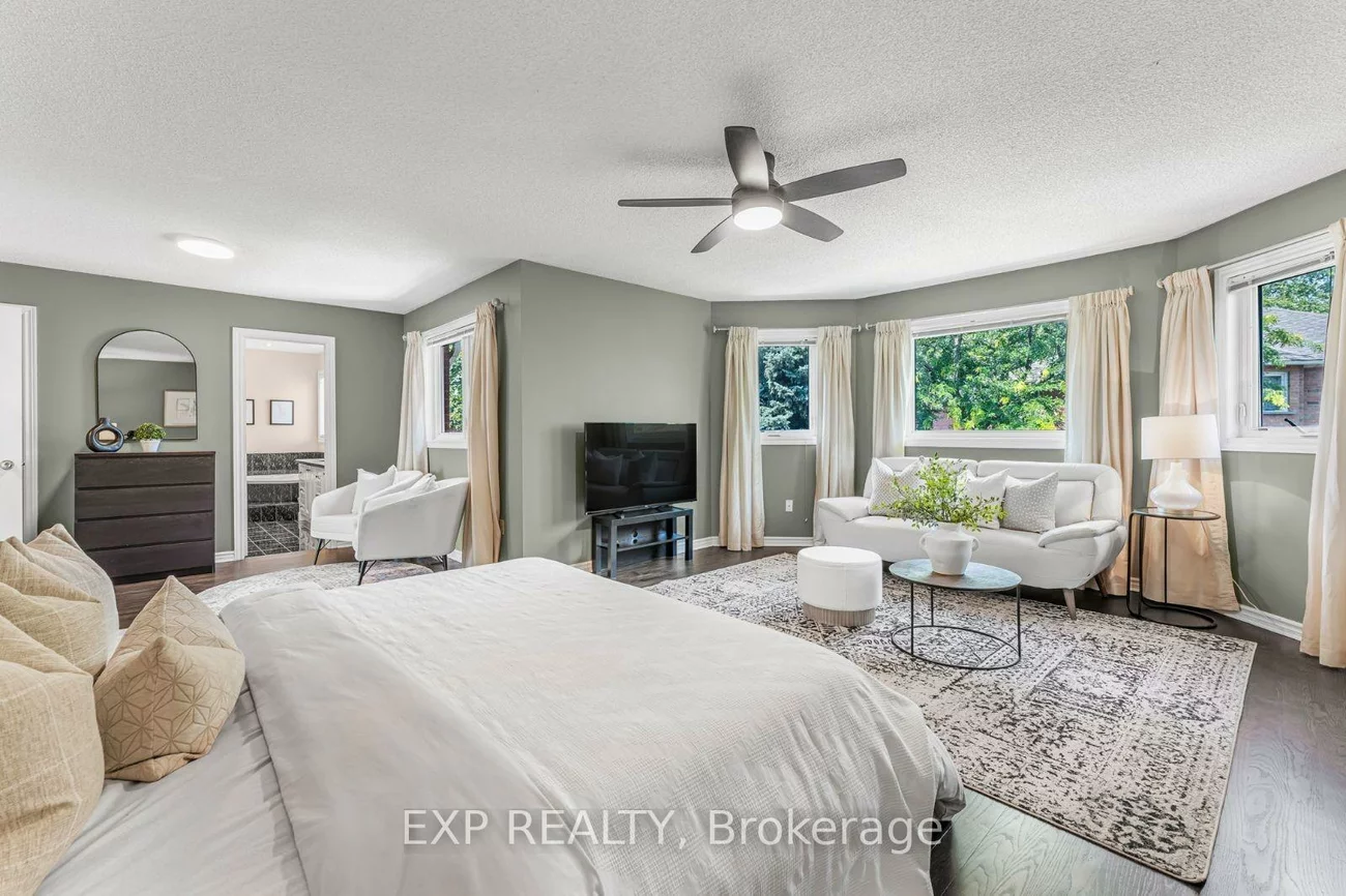 2816, Rosewood, 1004 - CV Clearview, Oakville