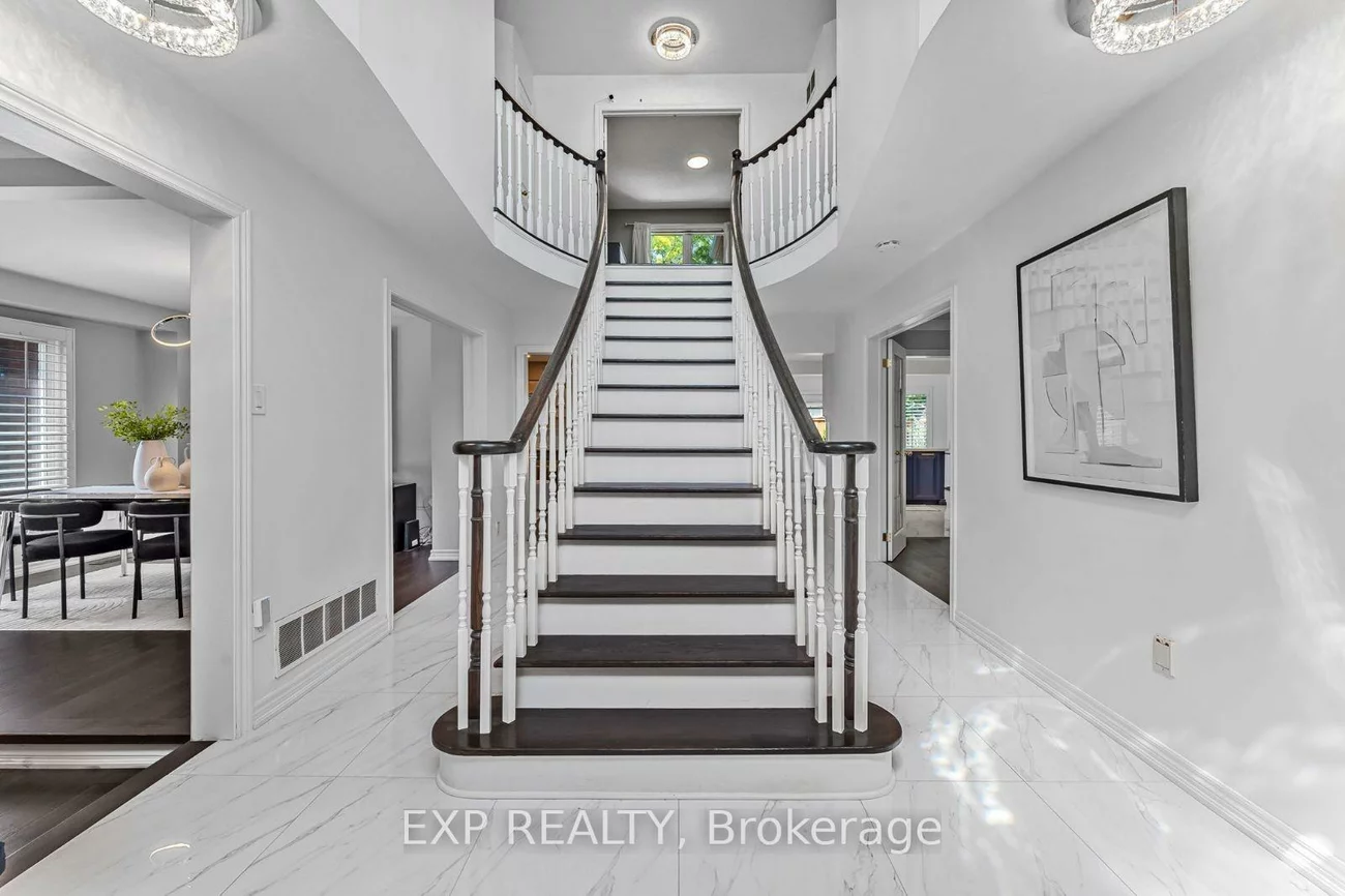 2816, Rosewood, 1004 - CV Clearview, Oakville
