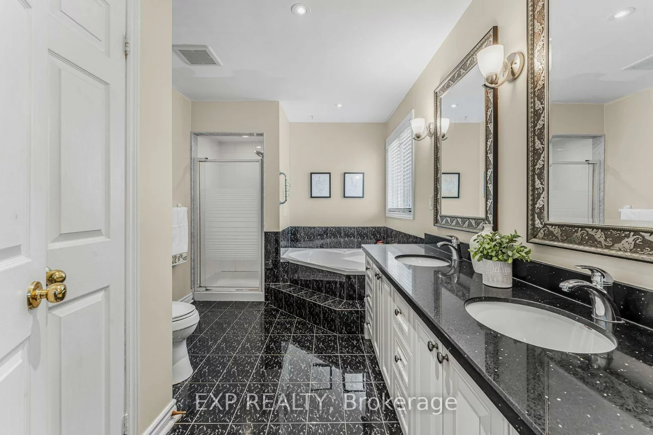 2816, Rosewood, 1004 - CV Clearview, Oakville