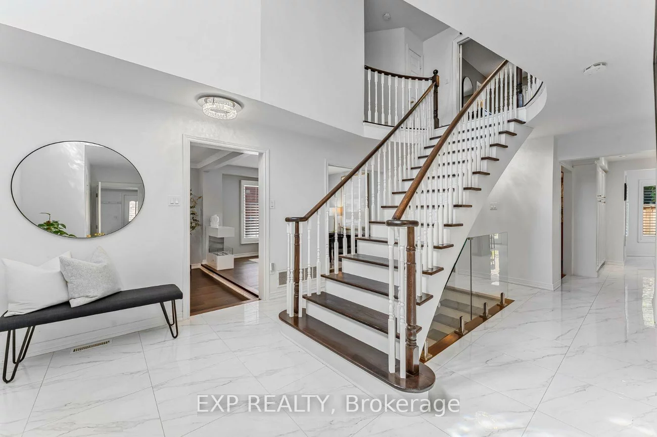2816, Rosewood, 1004 - CV Clearview, Oakville