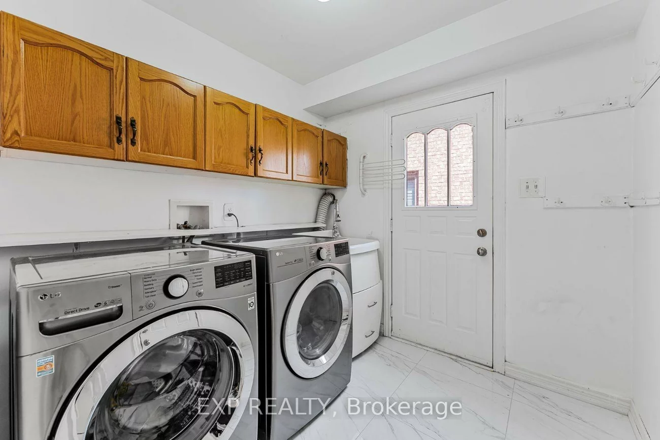 2816, Rosewood, 1004 - CV Clearview, Oakville