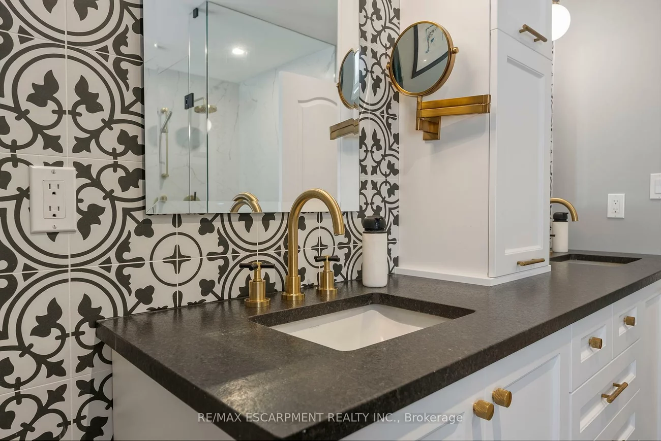 3143, Watercliffe, 1000 - BC Bronte Creek, Oakville