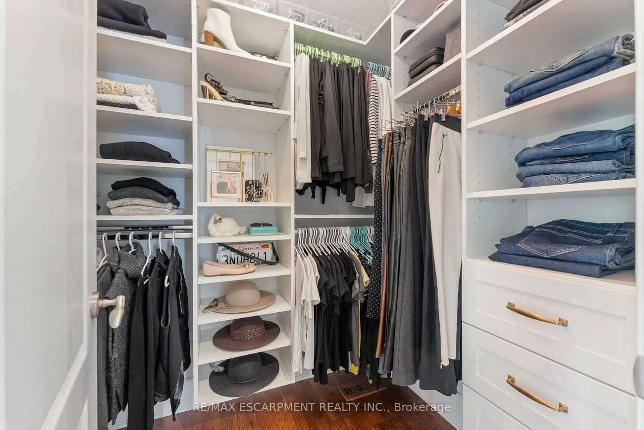 3143, Watercliffe, 1000 - BC Bronte Creek, Oakville
