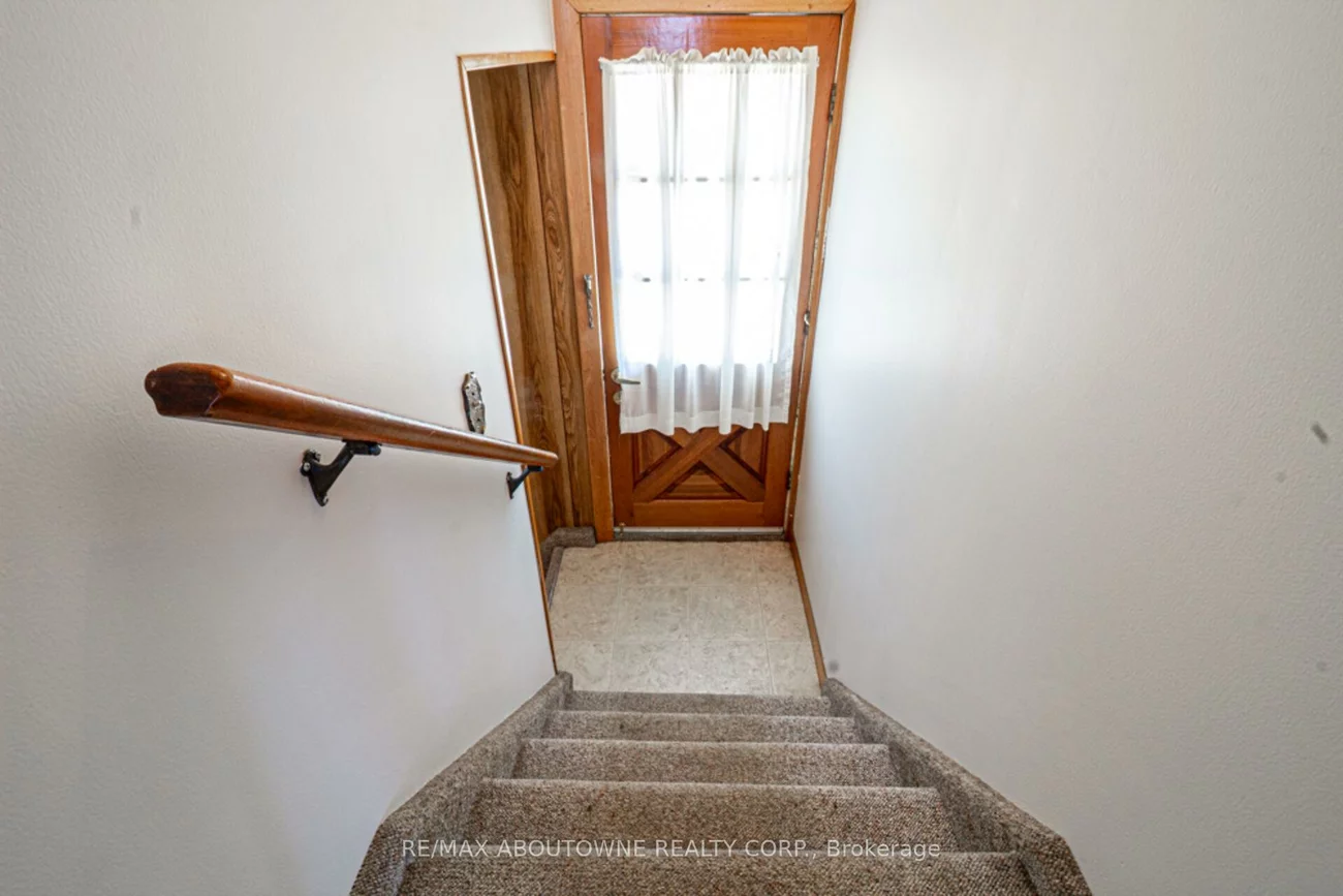 2054, Bridge, 1020 - WO West, Oakville