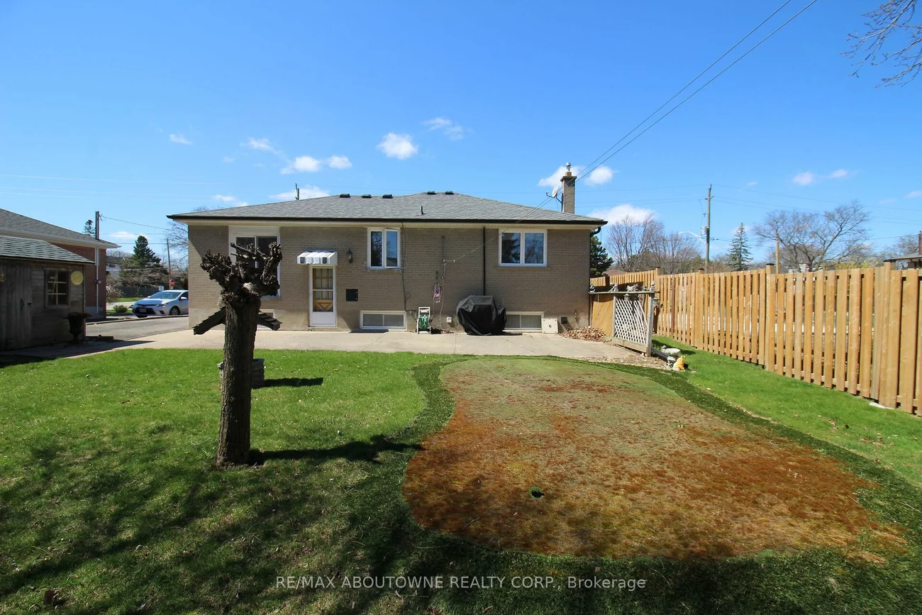 2054, Bridge, 1020 - WO West, Oakville