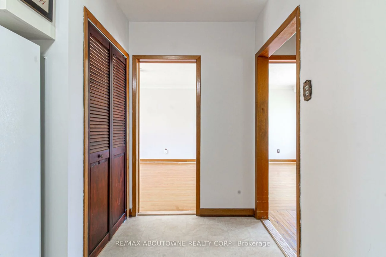 2054, Bridge, 1020 - WO West, Oakville
