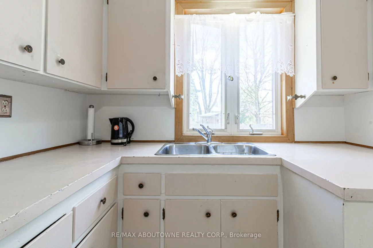 2054, Bridge, 1020 - WO West, Oakville