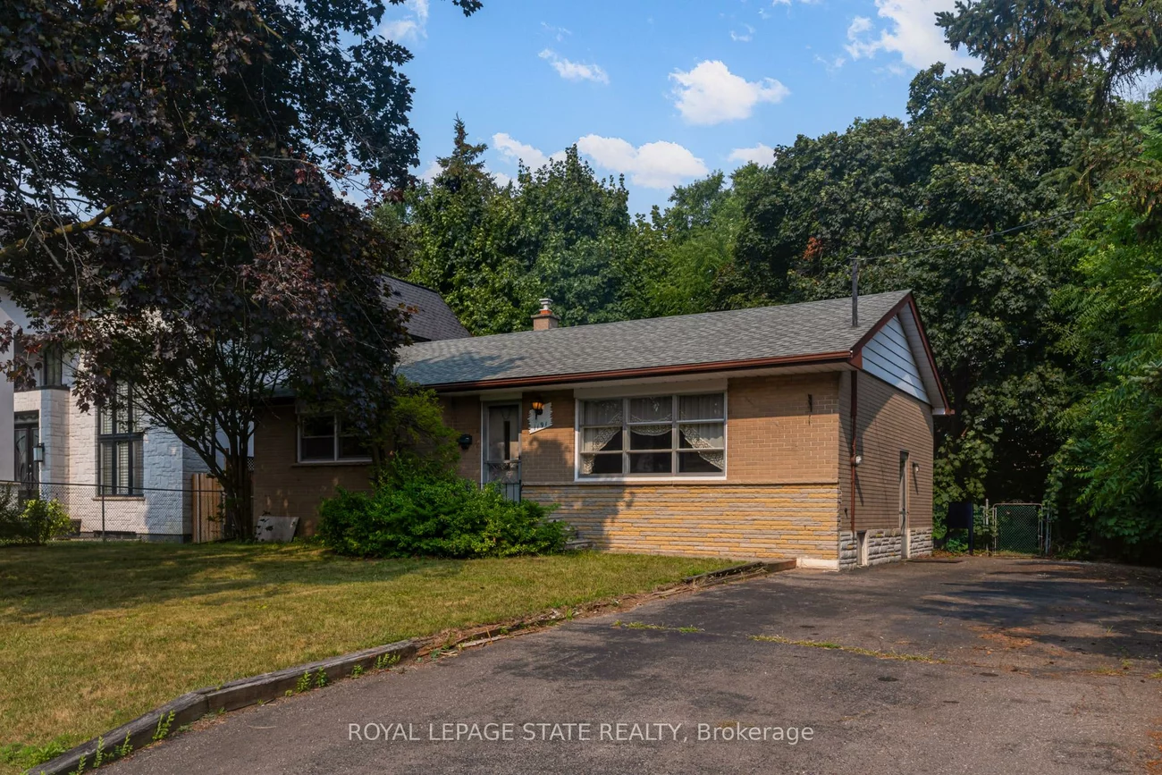 1191, Pinegrove, 1020 - WO West, Oakville