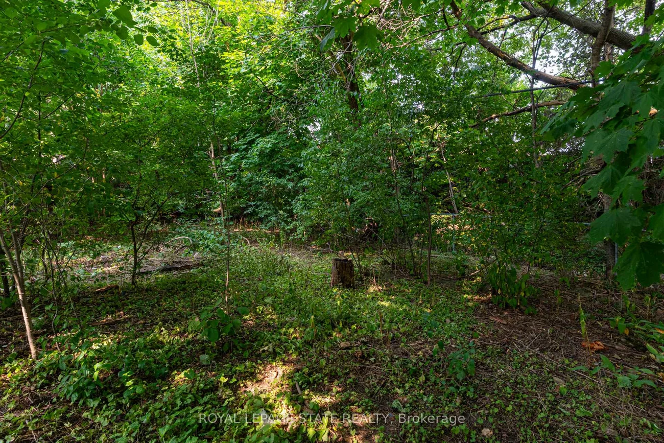 1191, Pinegrove, 1020 - WO West, Oakville