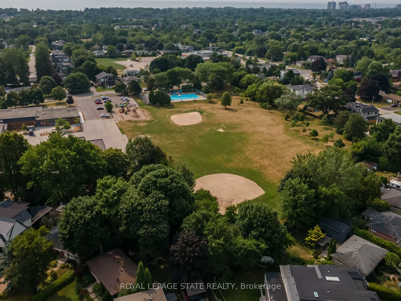1191, Pinegrove, 1020 - WO West, Oakville