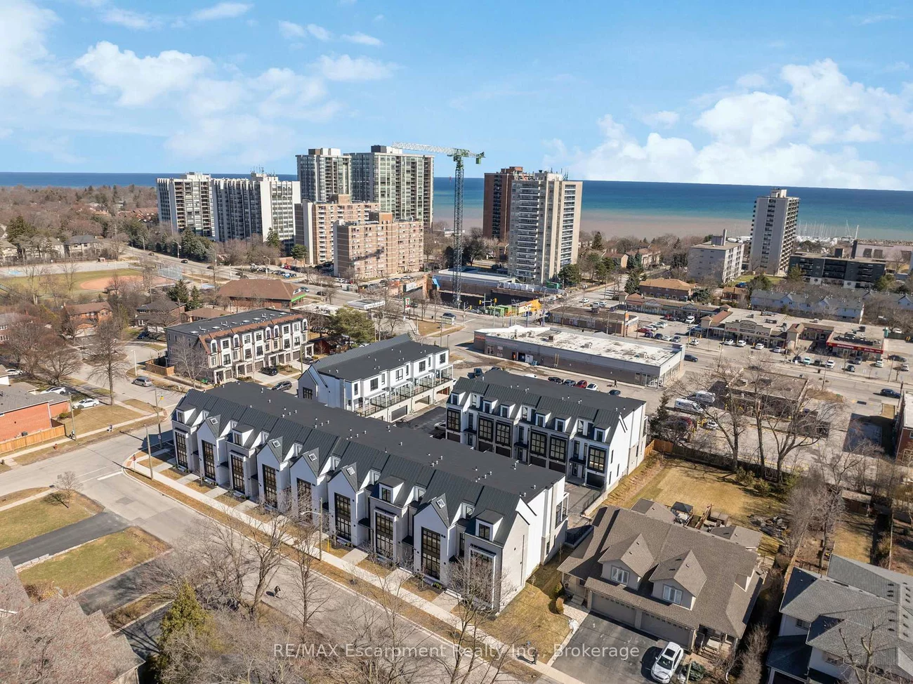 2282, Sovereign, 1001 - BR Bronte, Oakville