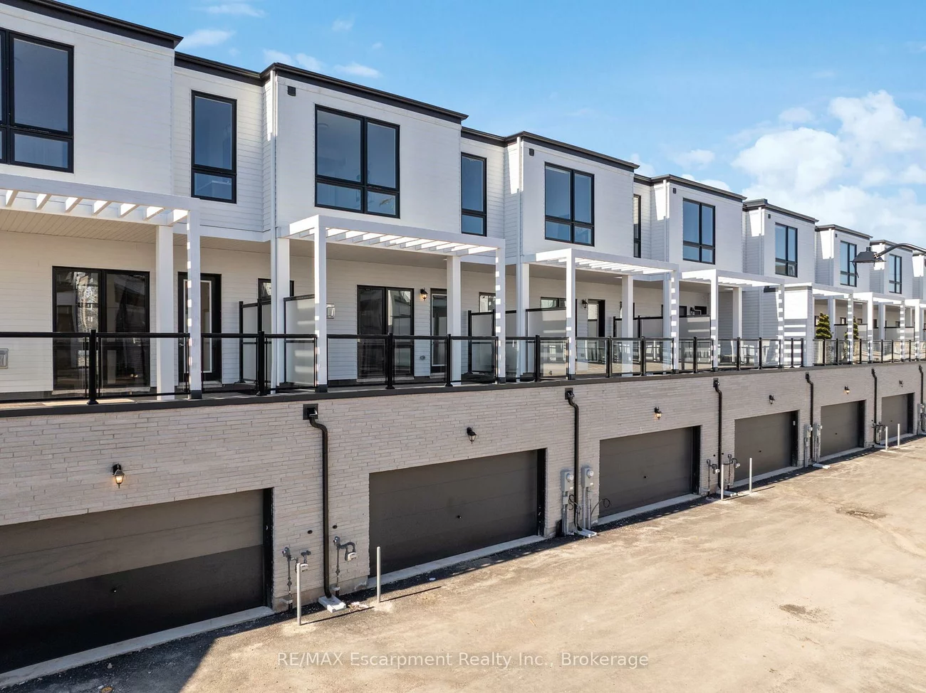 2282, Sovereign, 1001 - BR Bronte, Oakville