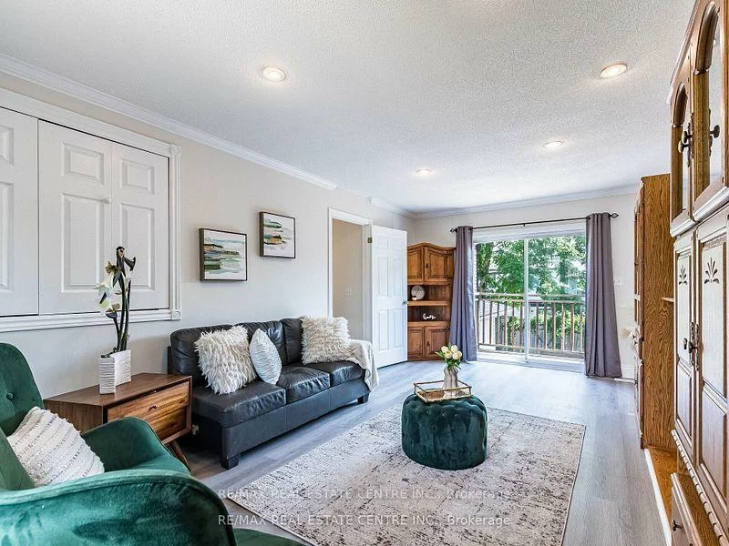 2406, Ventura, 1020 - WO West, Oakville