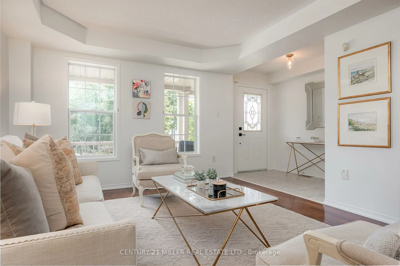 203, Gatwick, 1015 - RO River Oaks, Oakville