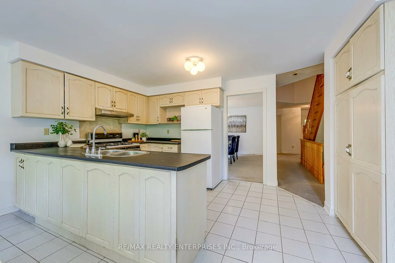 1037, Beechnut, 1004 - CV Clearview, Oakville