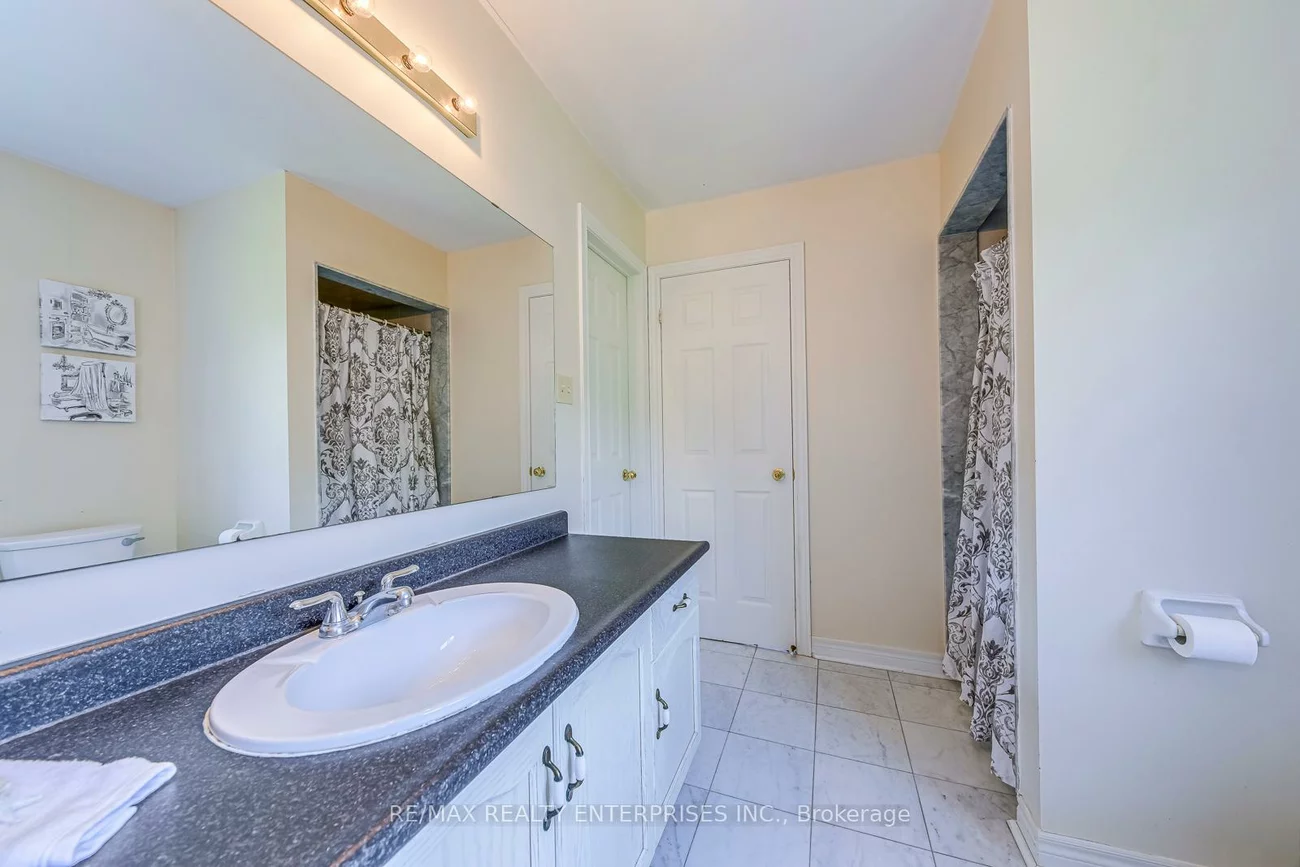 1037, Beechnut, 1004 - CV Clearview, Oakville