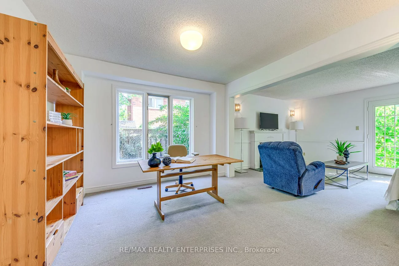 1037, Beechnut, 1004 - CV Clearview, Oakville