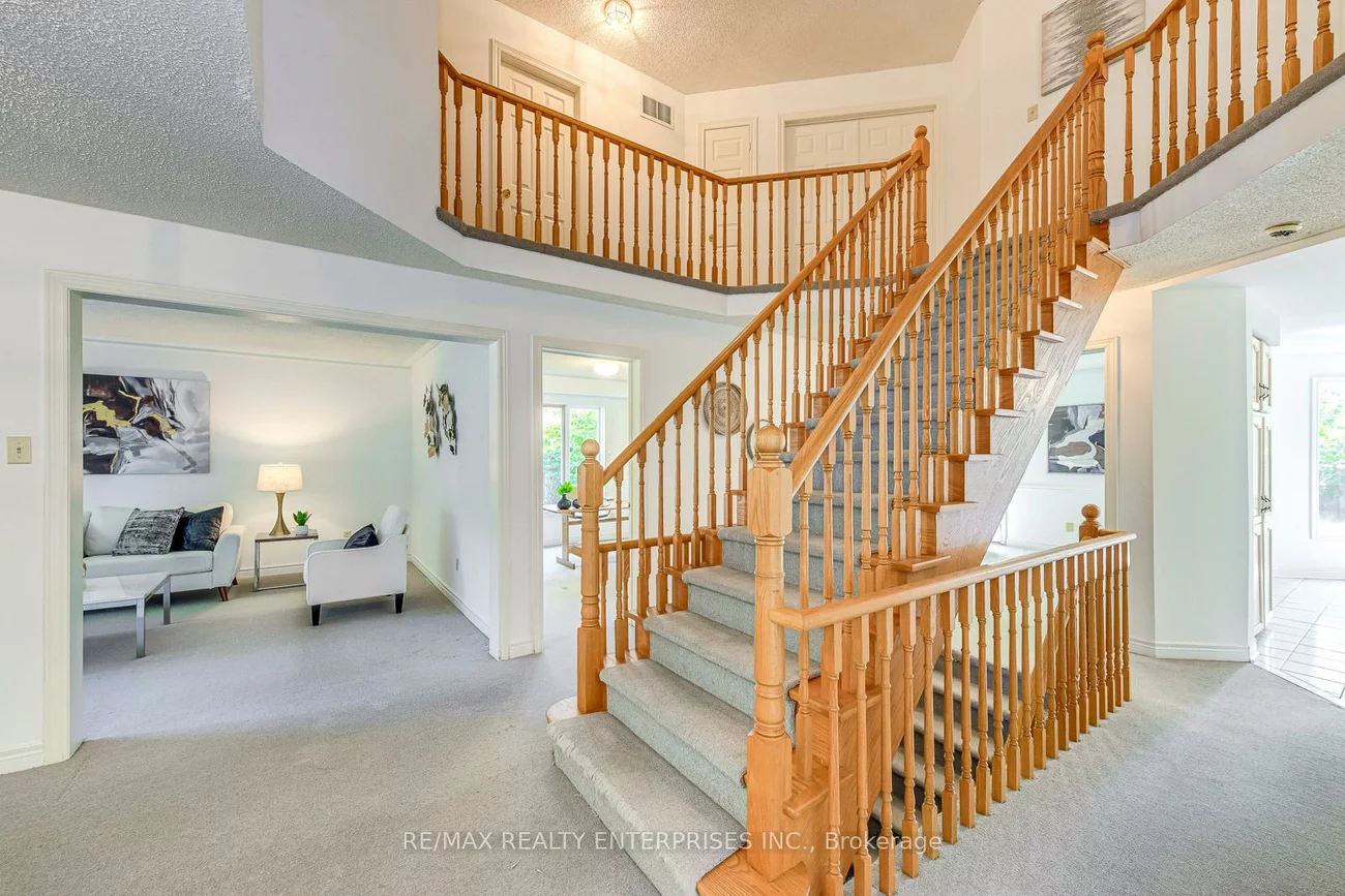 1037, Beechnut, 1004 - CV Clearview, Oakville
