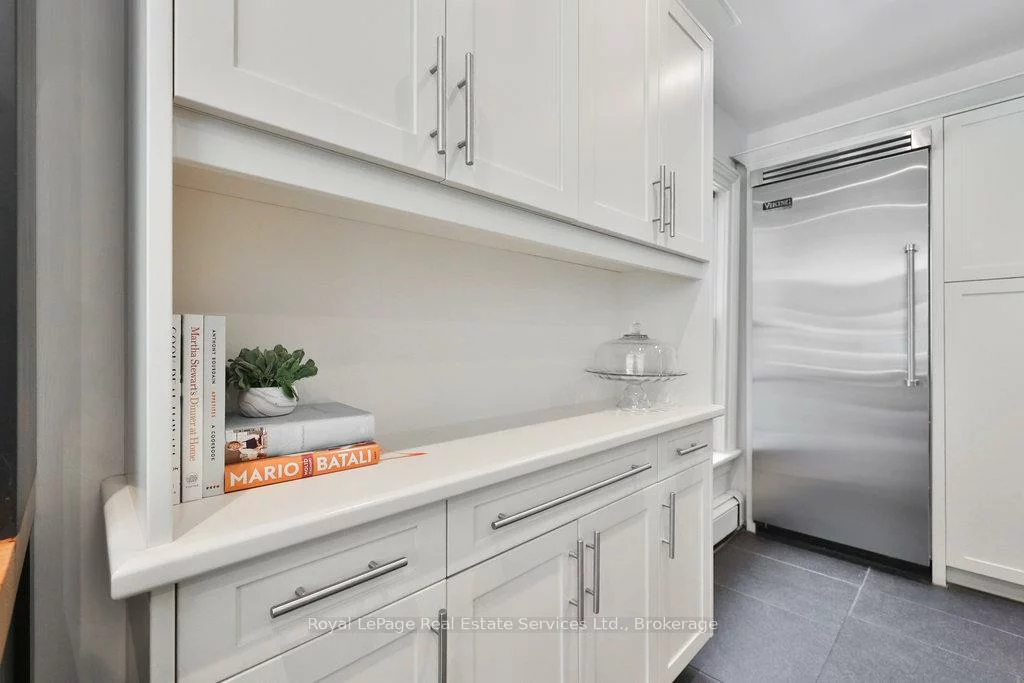 68, Thomas, 1013 - OO Old Oakville, Oakville