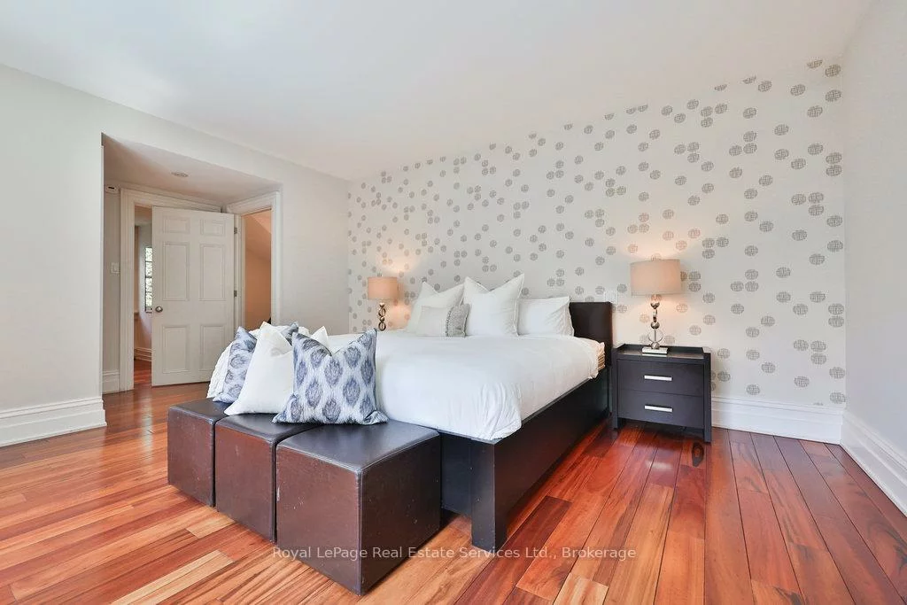 68, Thomas, 1013 - OO Old Oakville, Oakville