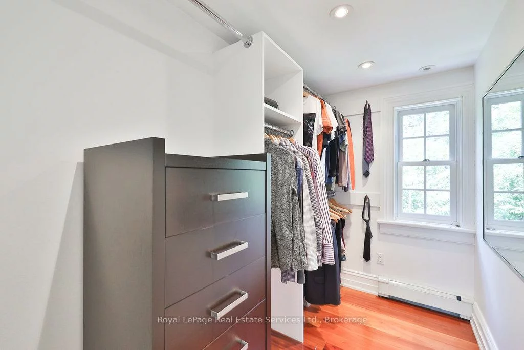 68, Thomas, 1013 - OO Old Oakville, Oakville