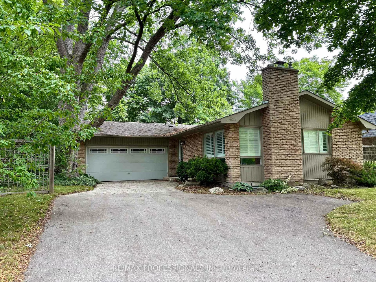 425, CANTERBURY, 1006 - FD Ford, Oakville