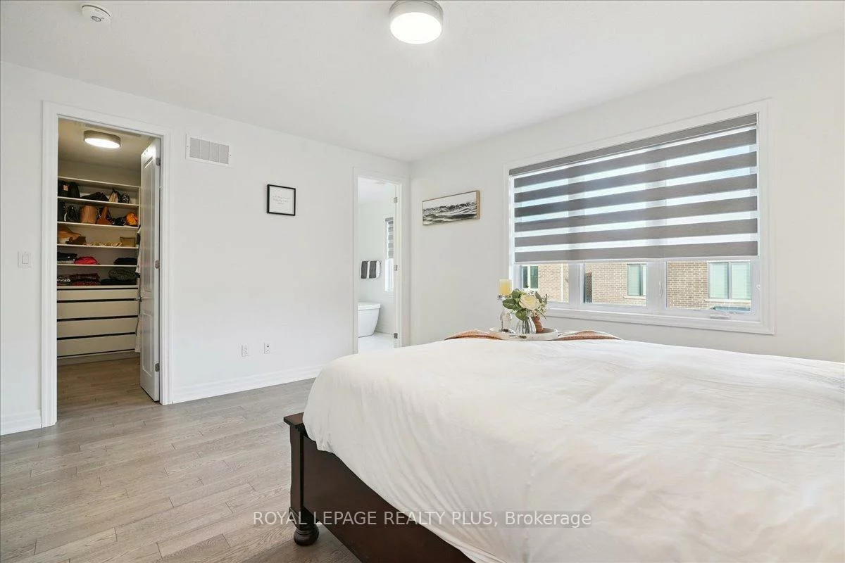 1416, Lakeport, 1010 - JM Joshua Meadows, Oakville